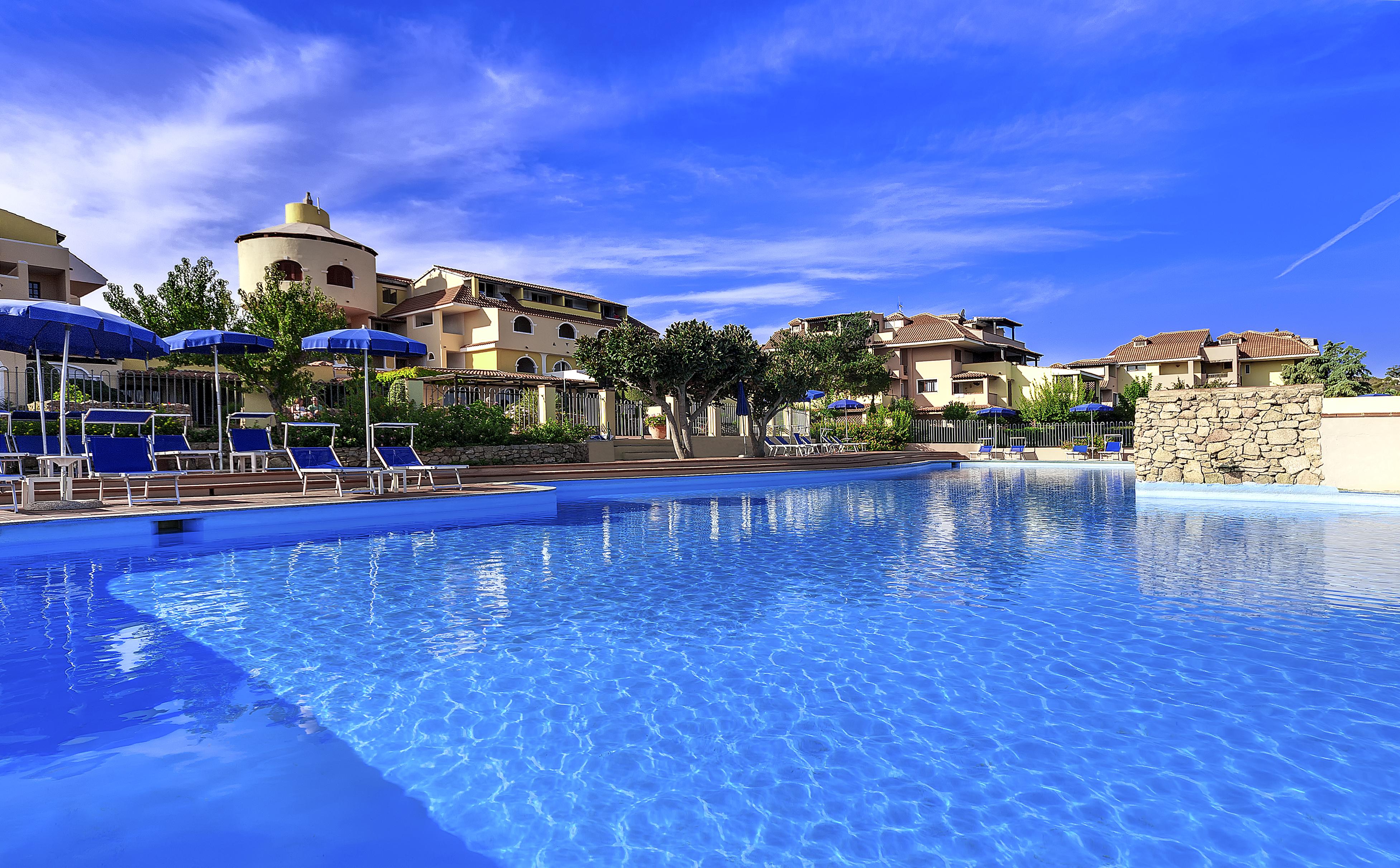 Colonna Beach Hotel Marinella Маринела Екстериор снимка
